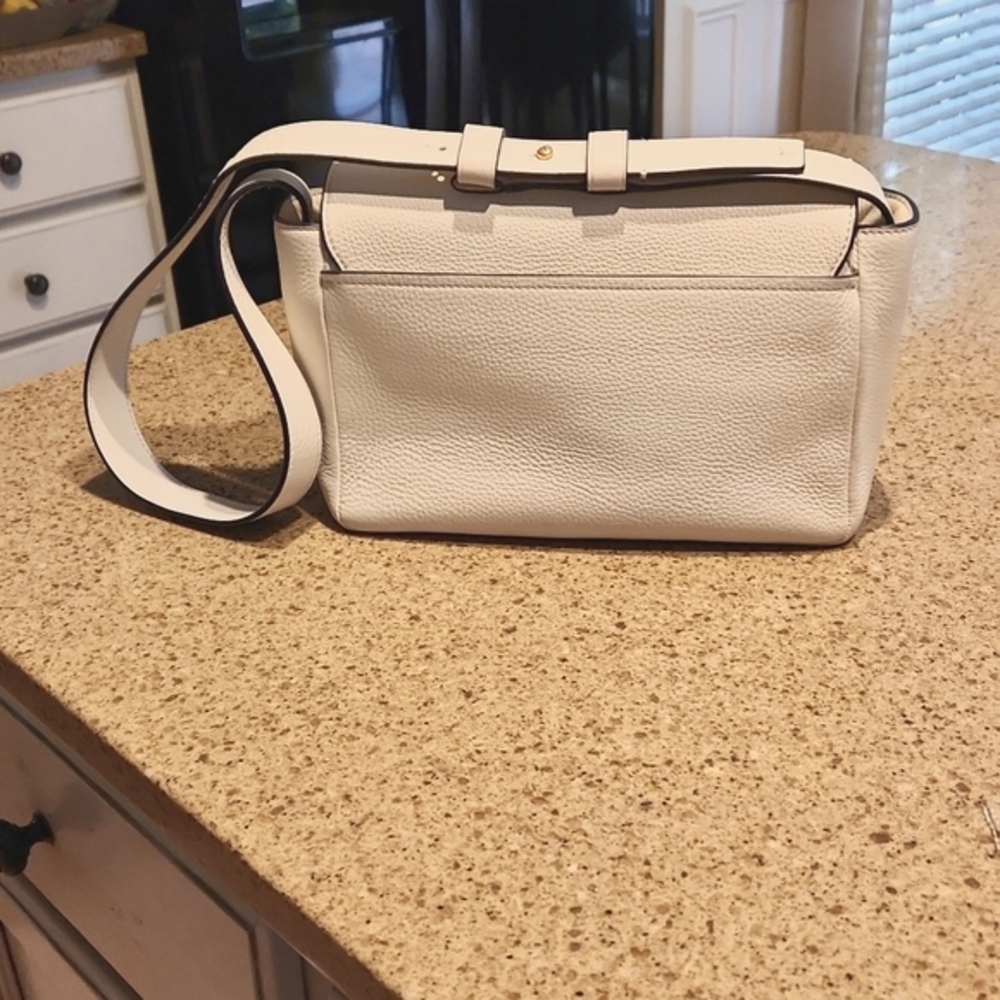 Tory Burch Block-T Shoulder Bag - Picture 3 of 8